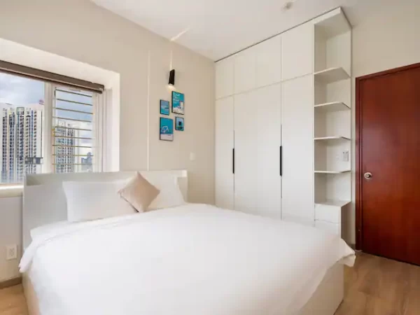 can-ho-3-phong-ngu-charmington-la-pointe