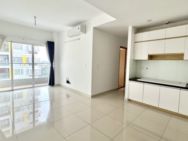 can-ho-2-phong-ngu-charmington-la-pointe